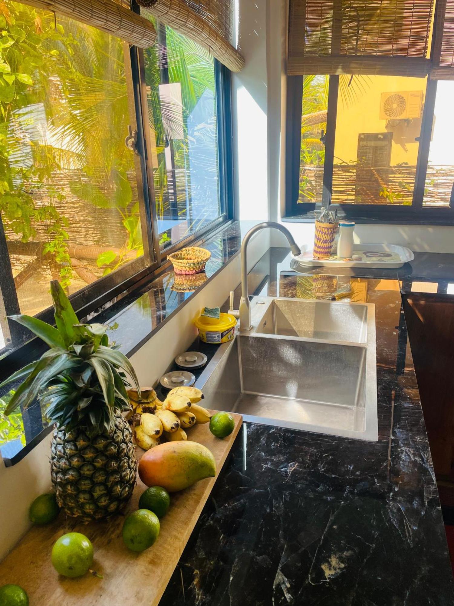 Sand Beach Boutique Apartments 브웨주 외부 사진