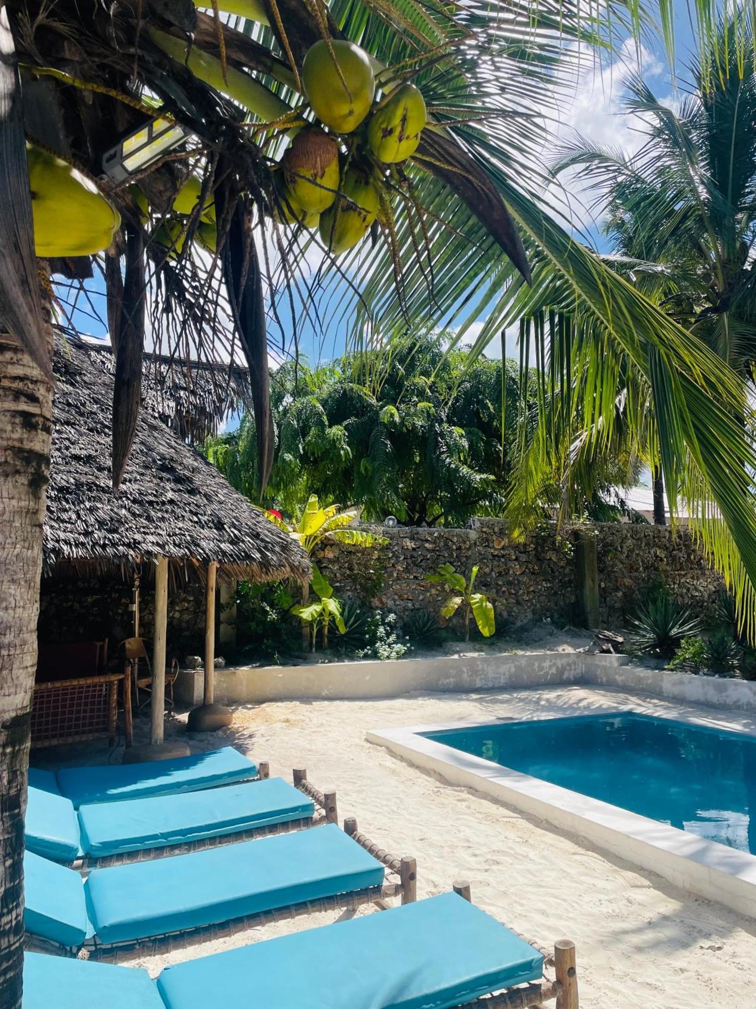 Sand Beach Boutique Apartments 브웨주 외부 사진