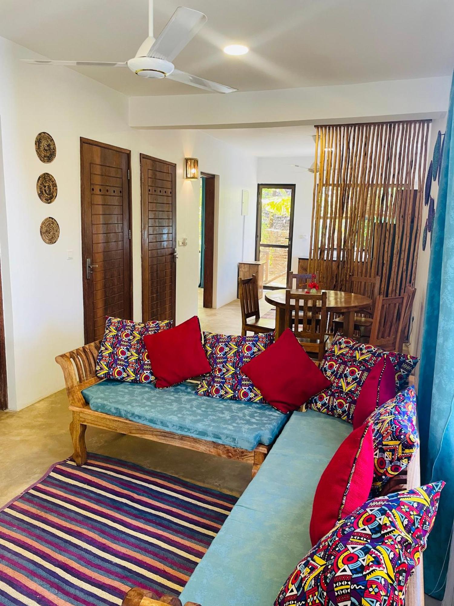 Sand Beach Boutique Apartments 브웨주 외부 사진